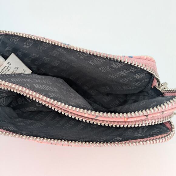 Steve Madden Pink Floral Wristlet Zippered Btrell Wallet Purse Clutch Flowers - Picture 4 of 10